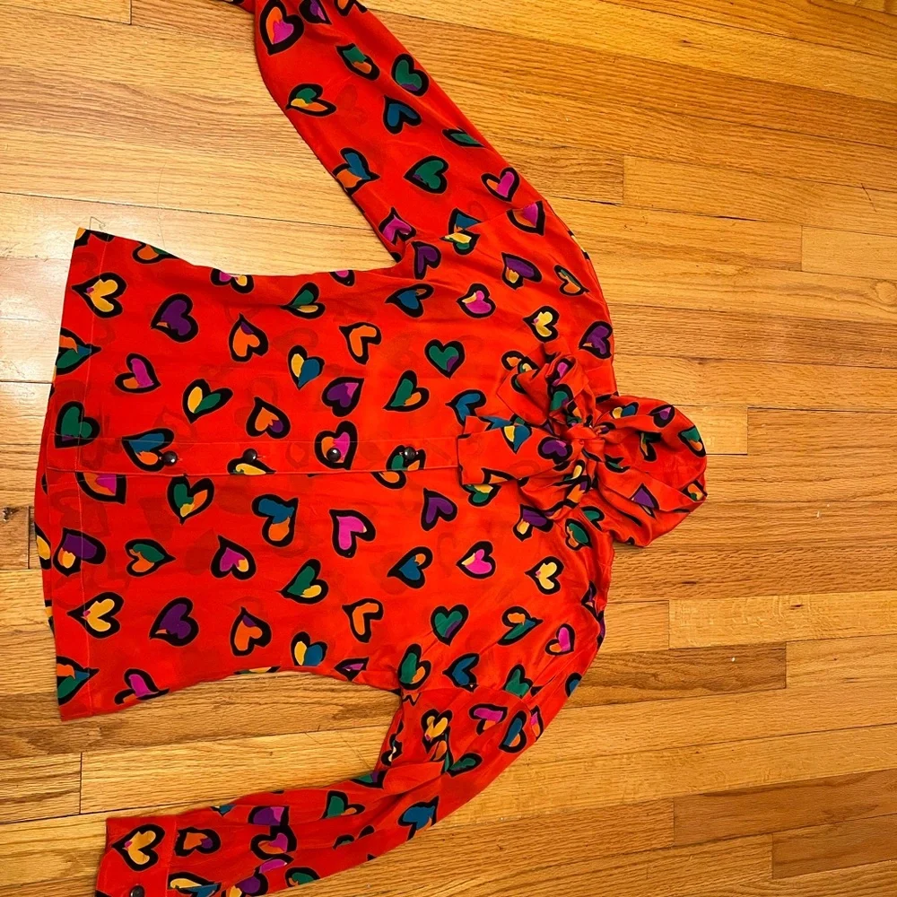 Vintage Escada Red Heart Print Blouse with Neck Bow 34 S - Picture 16 of 16